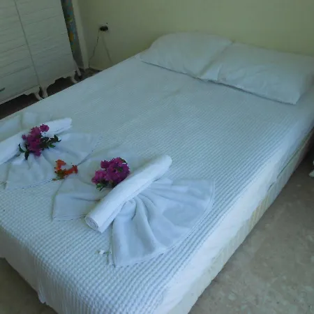 Sunset 1 Beds Apts 아파트 *